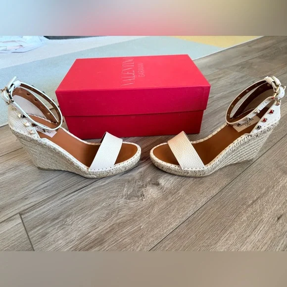 Valentino Double Rockstud Grainy Calfskin Wedge Sandal - Picture 7 of 9